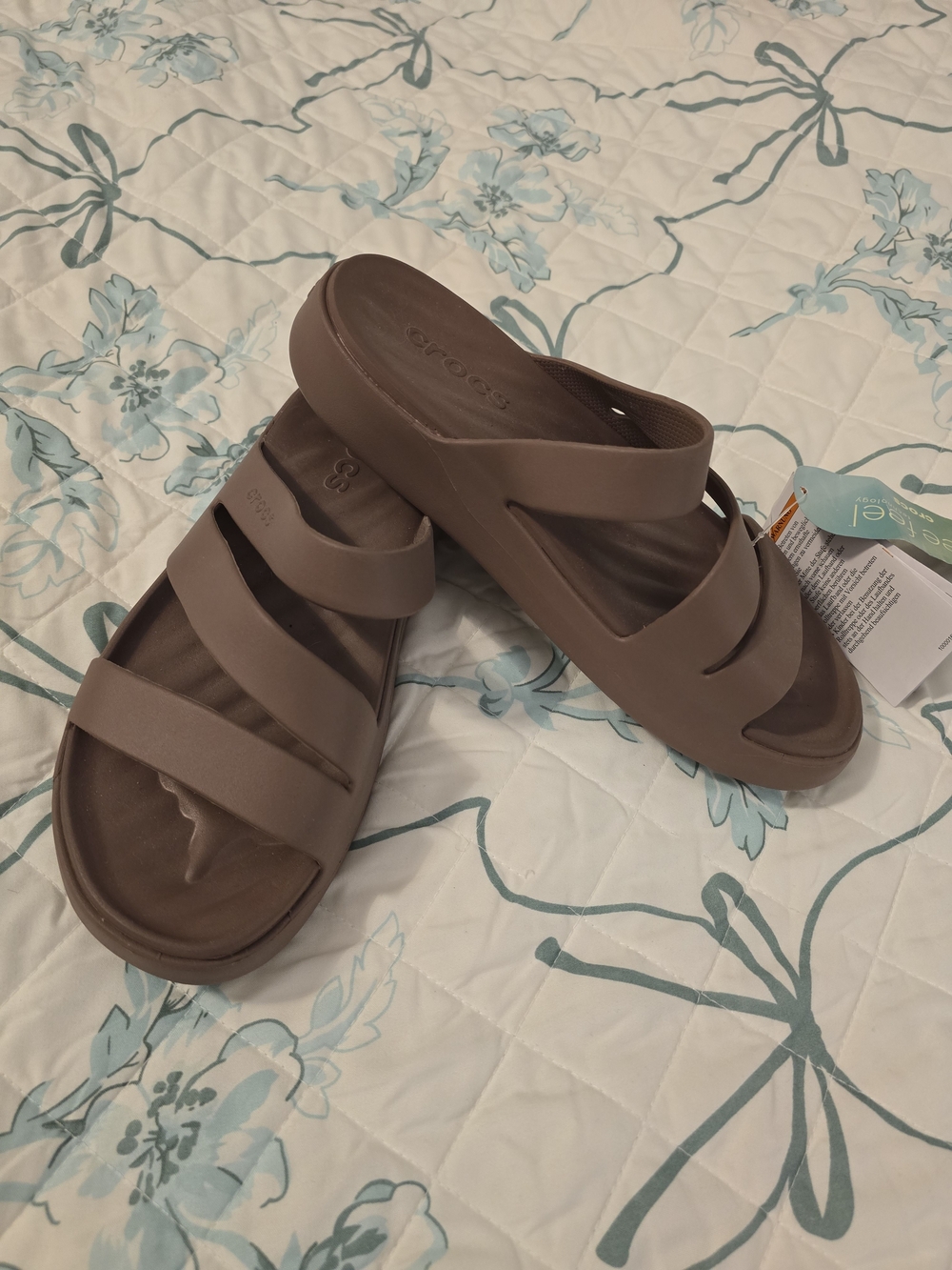 CROCS Women’s Getaway in Truffle